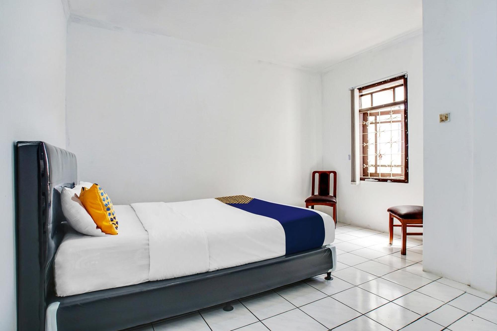 Spot On 91117 Sriwijaya Residence Syariah Bandung Exteriör bild